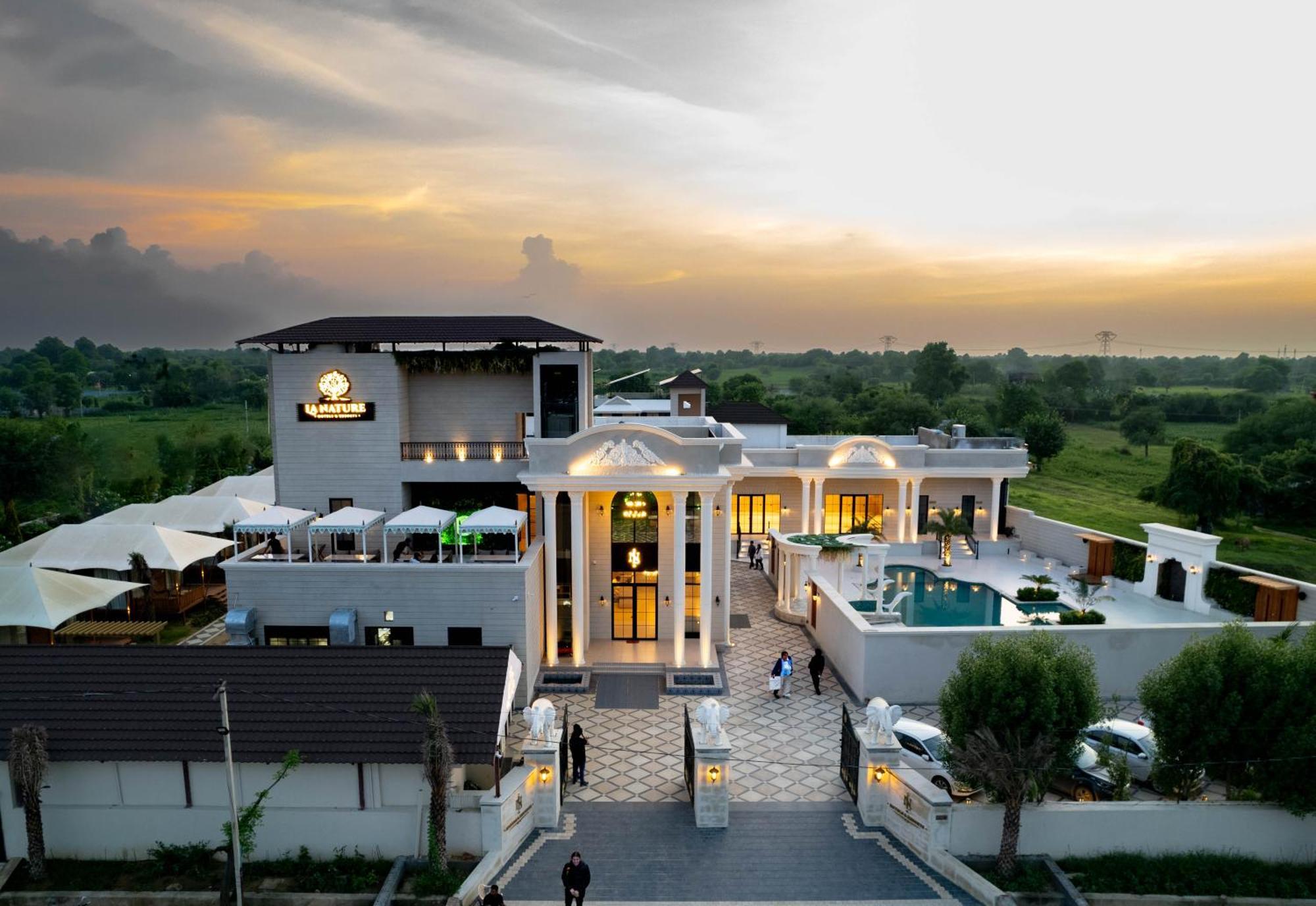La Nature Hotels & Resorts Sikar Exteriör bild